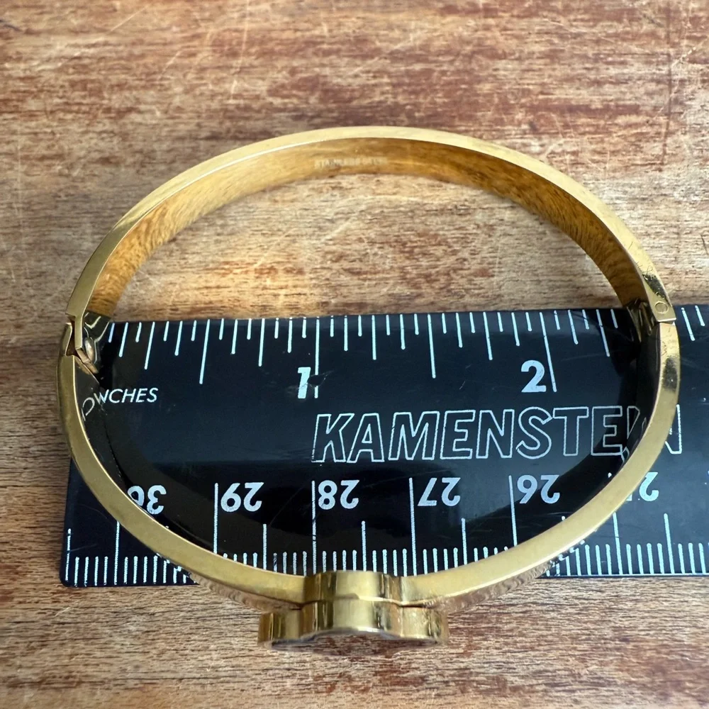 Two Gold Tone Bracelets Black Clover Leaf Clamper and Paper Clip Chain Style - Picture 9 of 11